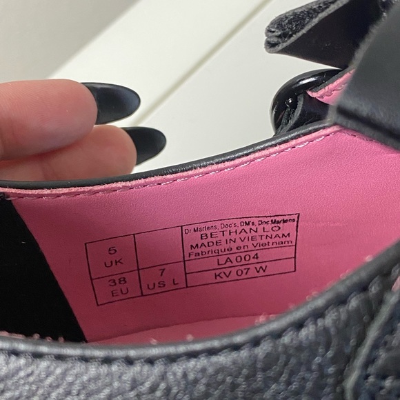 Dr. Martens x Lazy Oaf - Picture 4 of 4